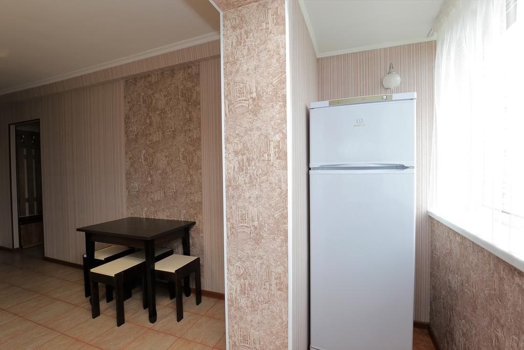 Apartment On Obolonskiy Prospect 12 Kyiv Exterior photo